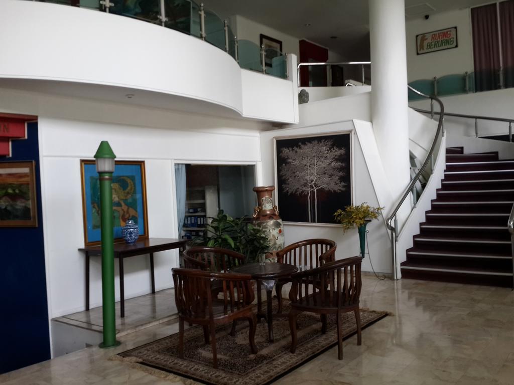 Reddoorz Plus Near Kebayoran Baru Blok S جاكرتا المظهر الخارجي الصورة