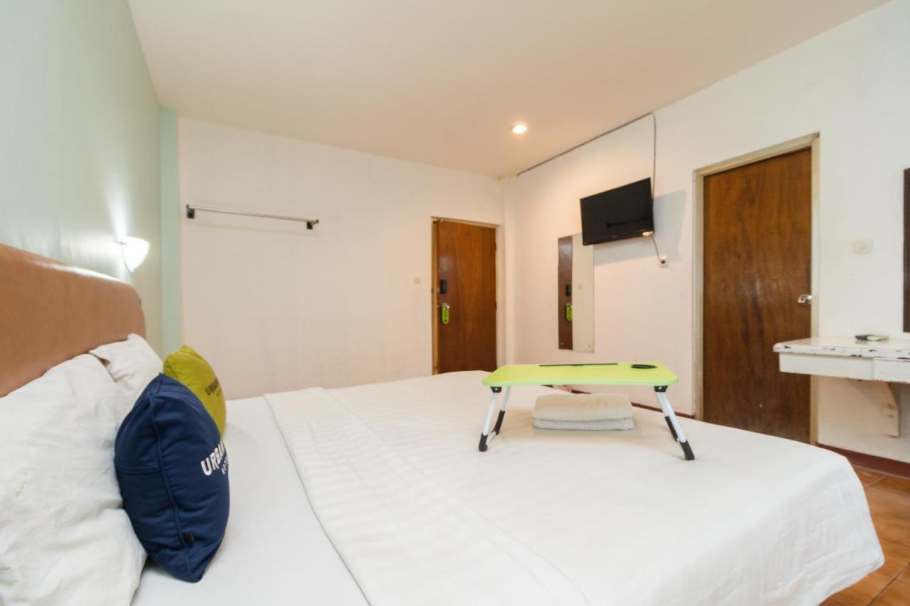 Reddoorz Plus Near Kebayoran Baru Blok S جاكرتا المظهر الخارجي الصورة
